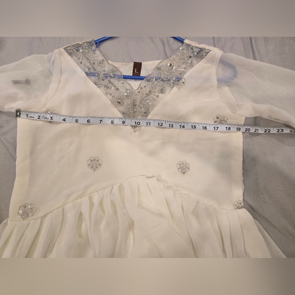 Dress Made In India - Picture 3 of 9